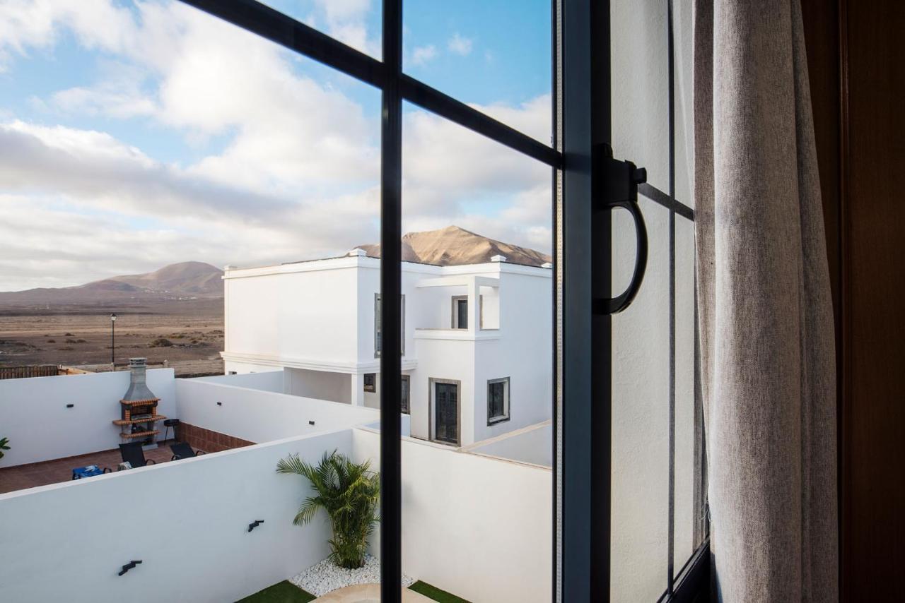 Villa palmera jacuzzi Yaiza  Exterior foto